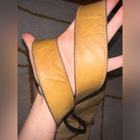 Authentic Chanel XL lambskin soft yellow Tote/Weekender bag - Picture 12 of 16